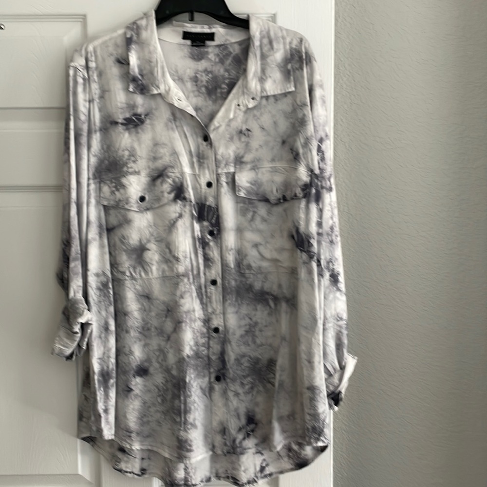 Fabulous top, extra, extra large, dress it up, dresser down